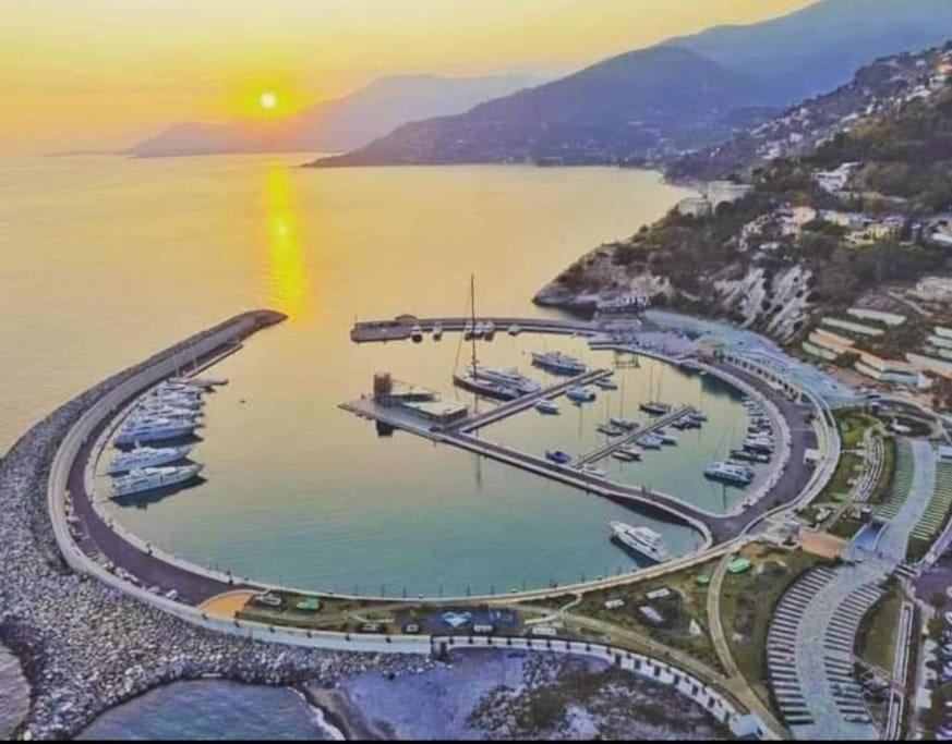 Alma Casa Vacanze Codice Citra 008065 Lt 0282 Ventimiglia Kültér fotó